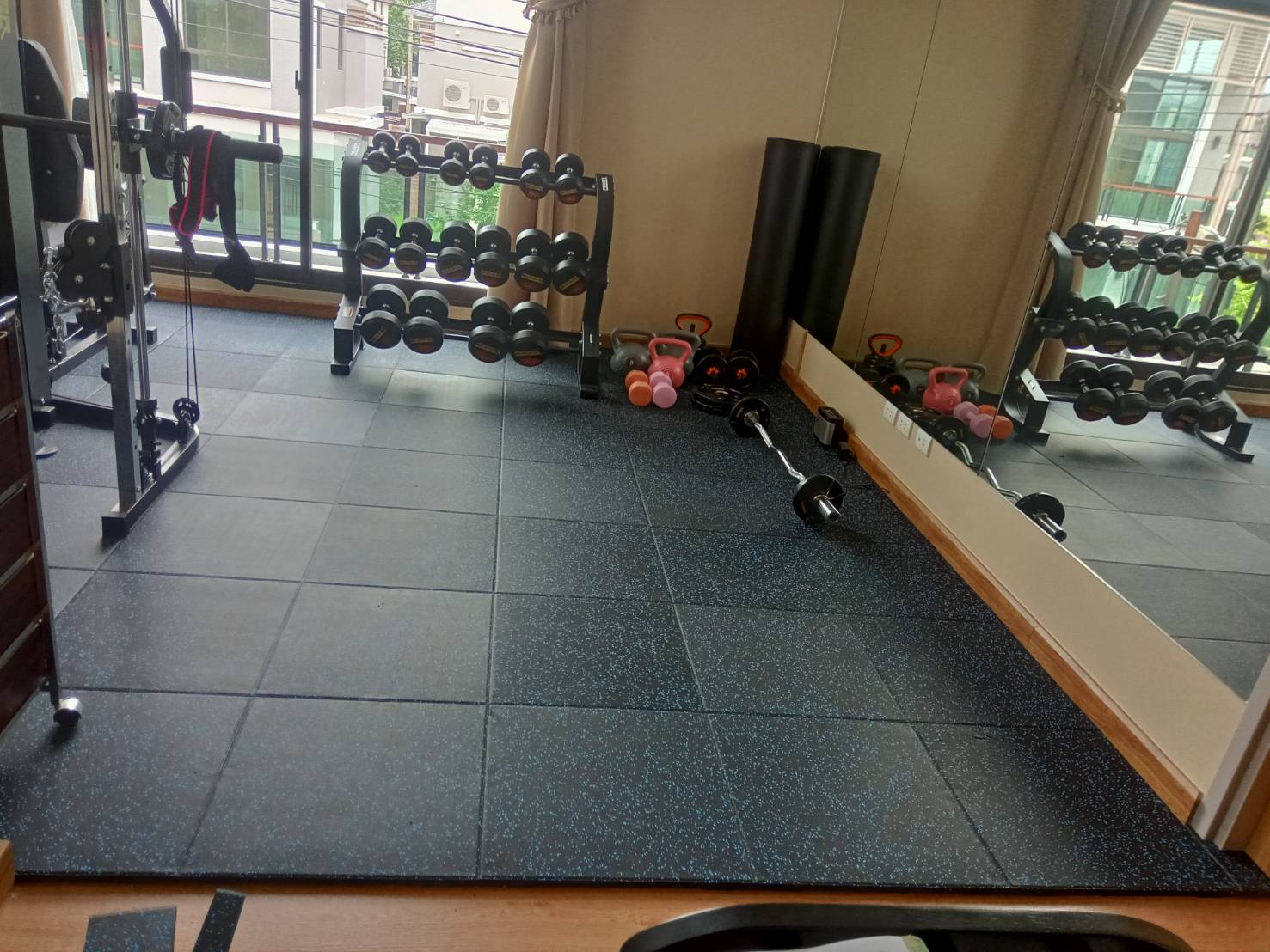 แผ่นปูพื้น แผ่นรองพื้น แผ่นปูพื้นกันกระแทก