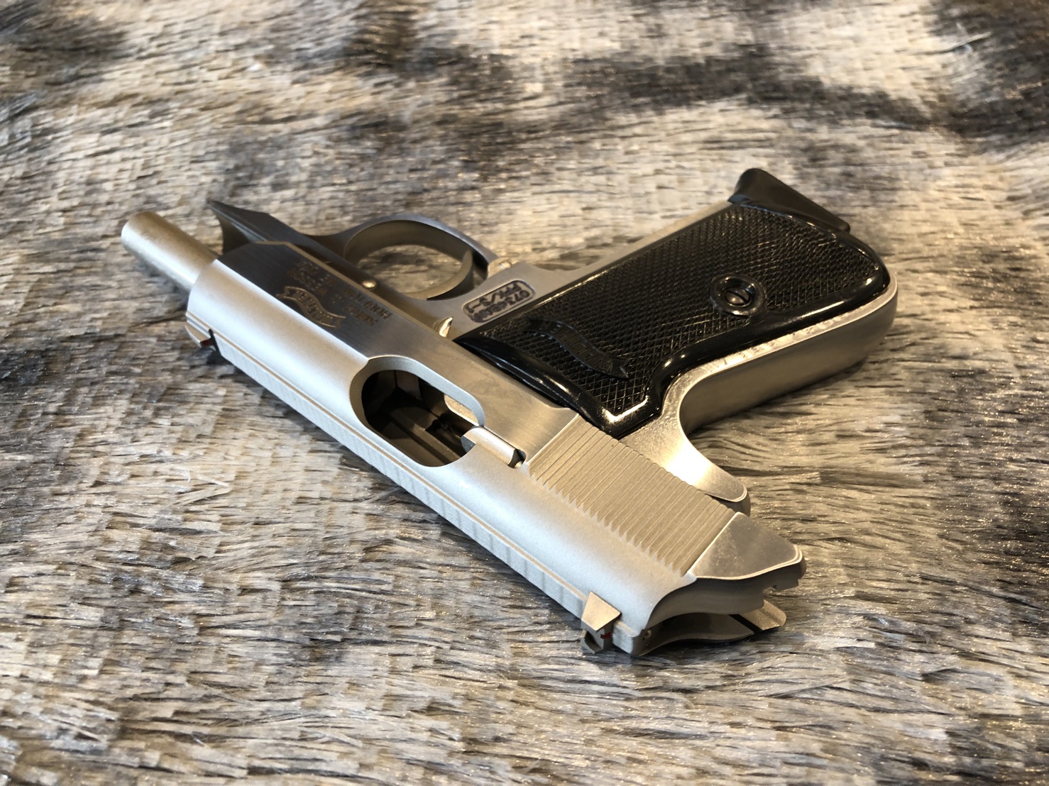 [ปืนฝากขายมือสอง] Walther PPK/S .380 สภาพดี สวยงาม เล็กเท่าฝ่ามือ ปืนประจำกายของพระเอกในหนังเรื่อง 007 เจมส์บอนด์