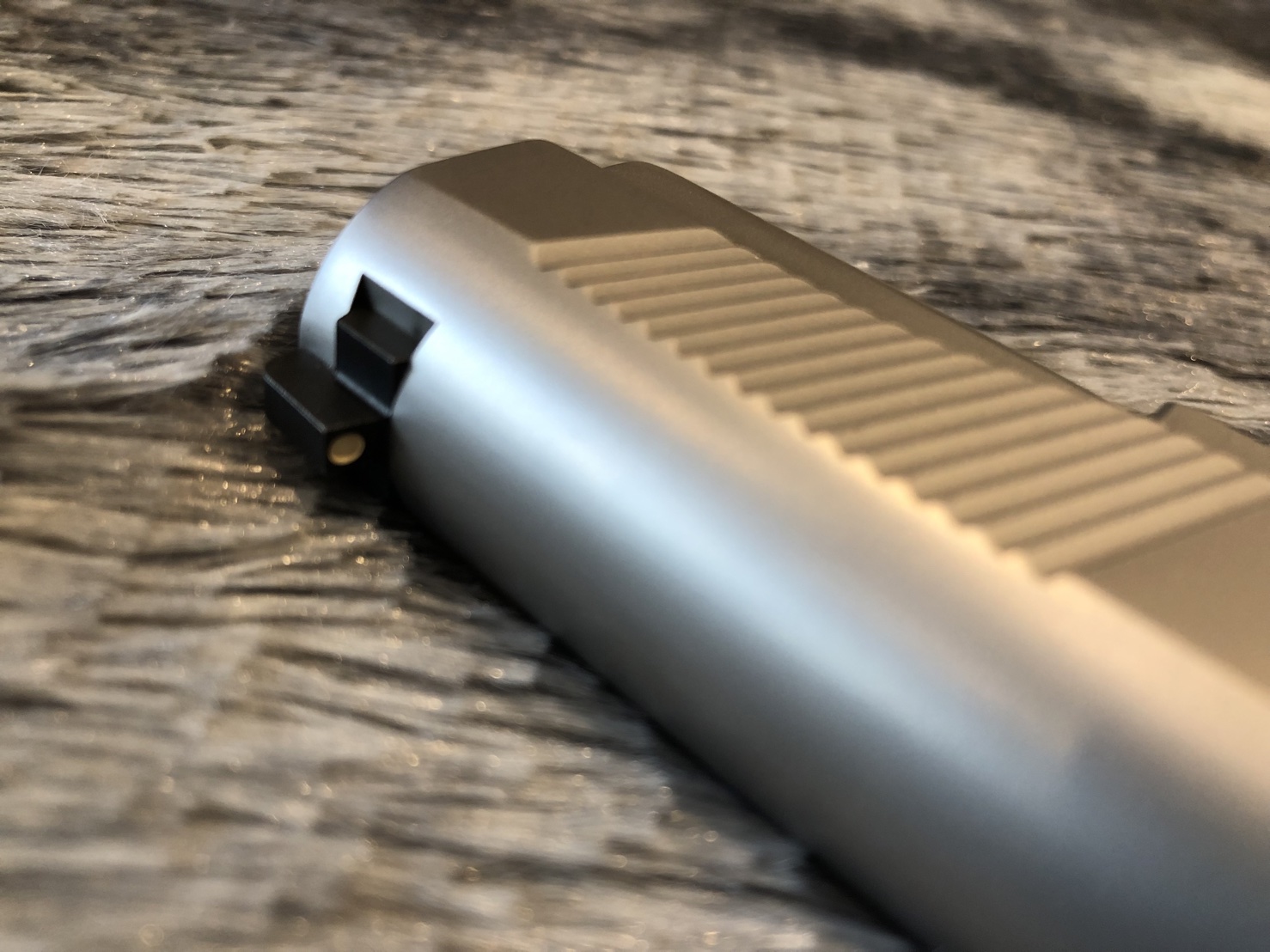 [ปืนฝากขายมือสอง] Smith SW1911 .45 เลสทั้งตัว สภาพเก็บได้เลย งานเนียน สวย ผิวดีมาก ระบบดี แทบไม่มีรอยสภาพเหมือนใหม่