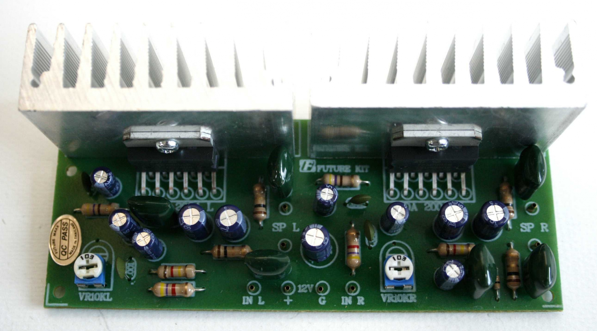 FA608 POWER AMP BTL 15+15W STEREO