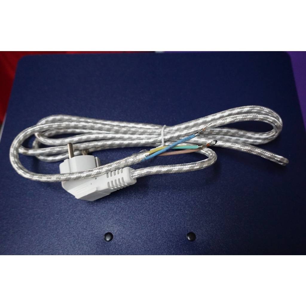 0000972 สายเตารีด หัวปลั๊กใหญ่ สีขาว ยาว 2 เมตร รุ่นหางกลม