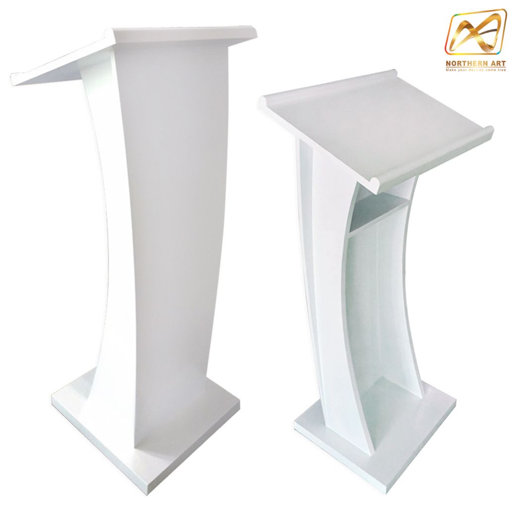 โพเดียมไม้ สีขาว ทรงโค้ง ขนาด (W) 50 x (L) 40 x (H) 120 cm. สไตล์โมเดิร์น พร้อมชั้นวางของ