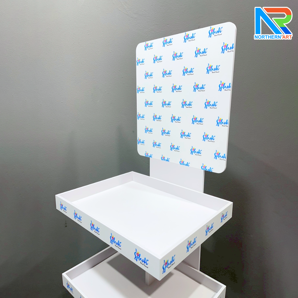 ชั้นวางสินค้าพลาสวูด 3 ชั้น ขนาด (W)40 x (D)31.6 x (H)150 ซม. พลาสวูดหนา 8 มม.พร้อมงานพิมพ์สติ๊กเกอร์