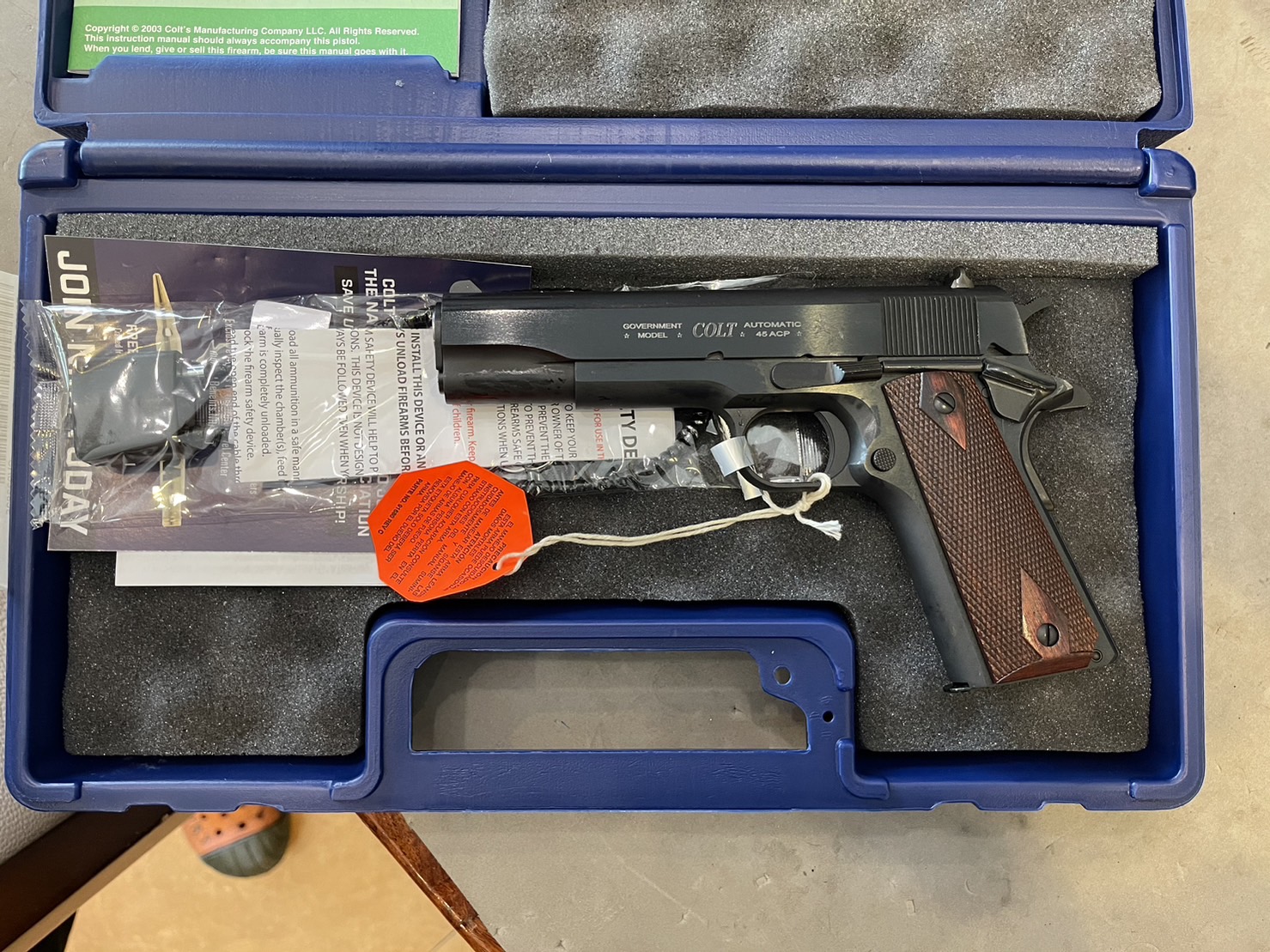 Colt Gorvernment 70 1911 .45 เหล็กรมดำ สวัสดิการกรมการปกครอง **ไม่กดสั่งเล่นนะครับ ต้องติดต่อร้านมาก่อนสั่งปืนครับ**