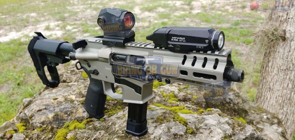 ไฟฉายติดปืนสั้น ทรง Streamlight รุ่น TLR RM 2 (RAIL MOUNTED LIGHTING SYSTEM)