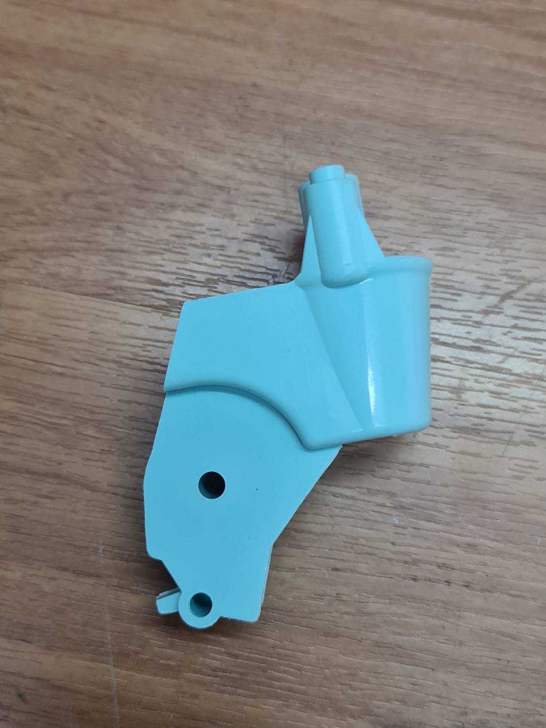 0000842 คอพัดลม ฮาตาริ HATARI 16 " นิ้ว AK-52 แกนสั้น อะไหล่พัดลม (คละสี)