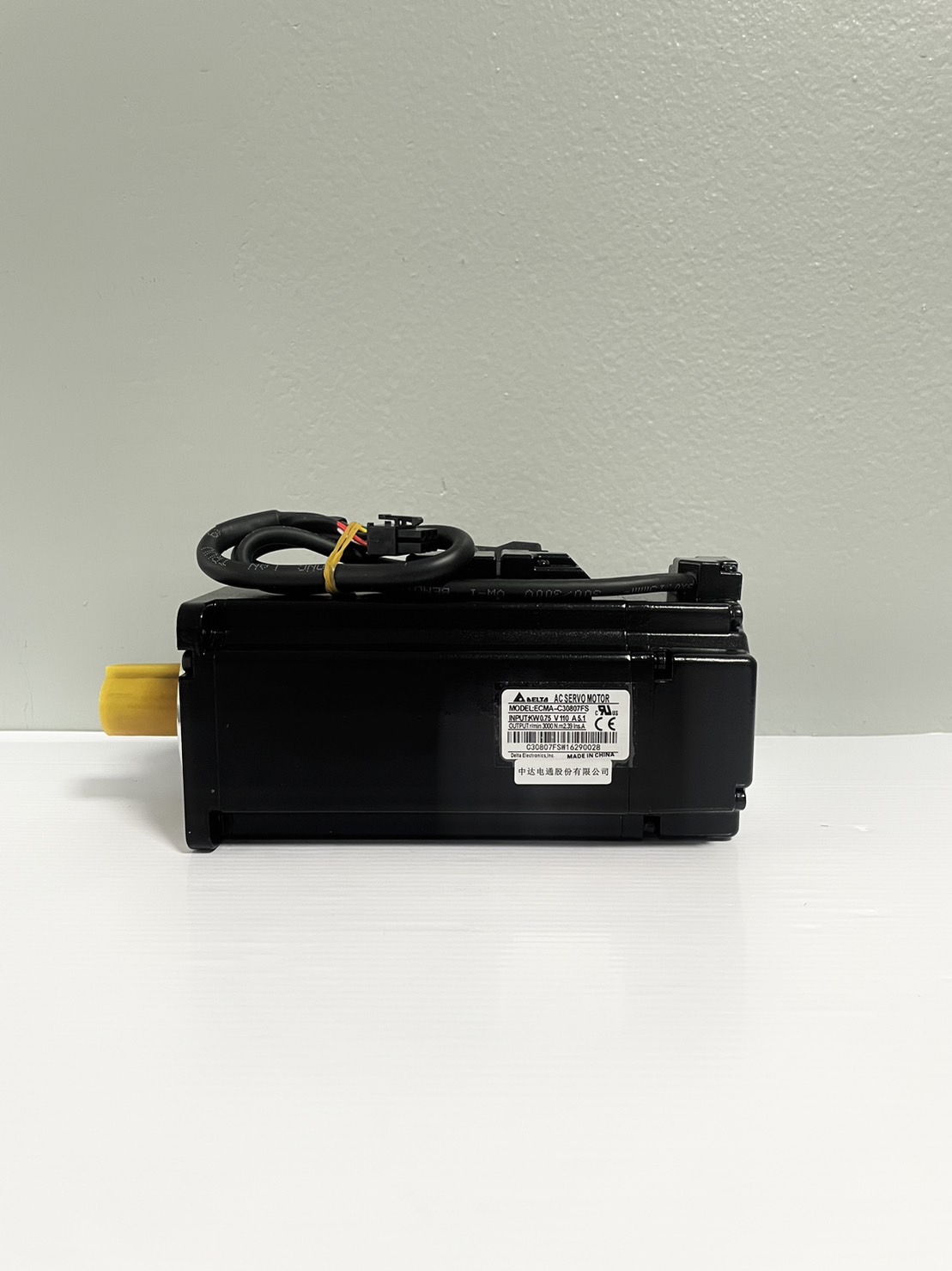 Delta AC Servo Motor ECMA-C30807FS 750W (with brake)