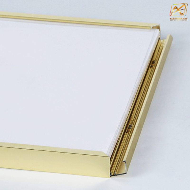 กรอบอะลูมิเนียม กรอบโปสเตอร์ กรอบรูป SNAP FRAME รุ่น B สีทอง สอดงานพิมพ์ด้านบน น้ำหนักเบา ติดตั้งง่าย ไม่ต้องเจาะผนัง