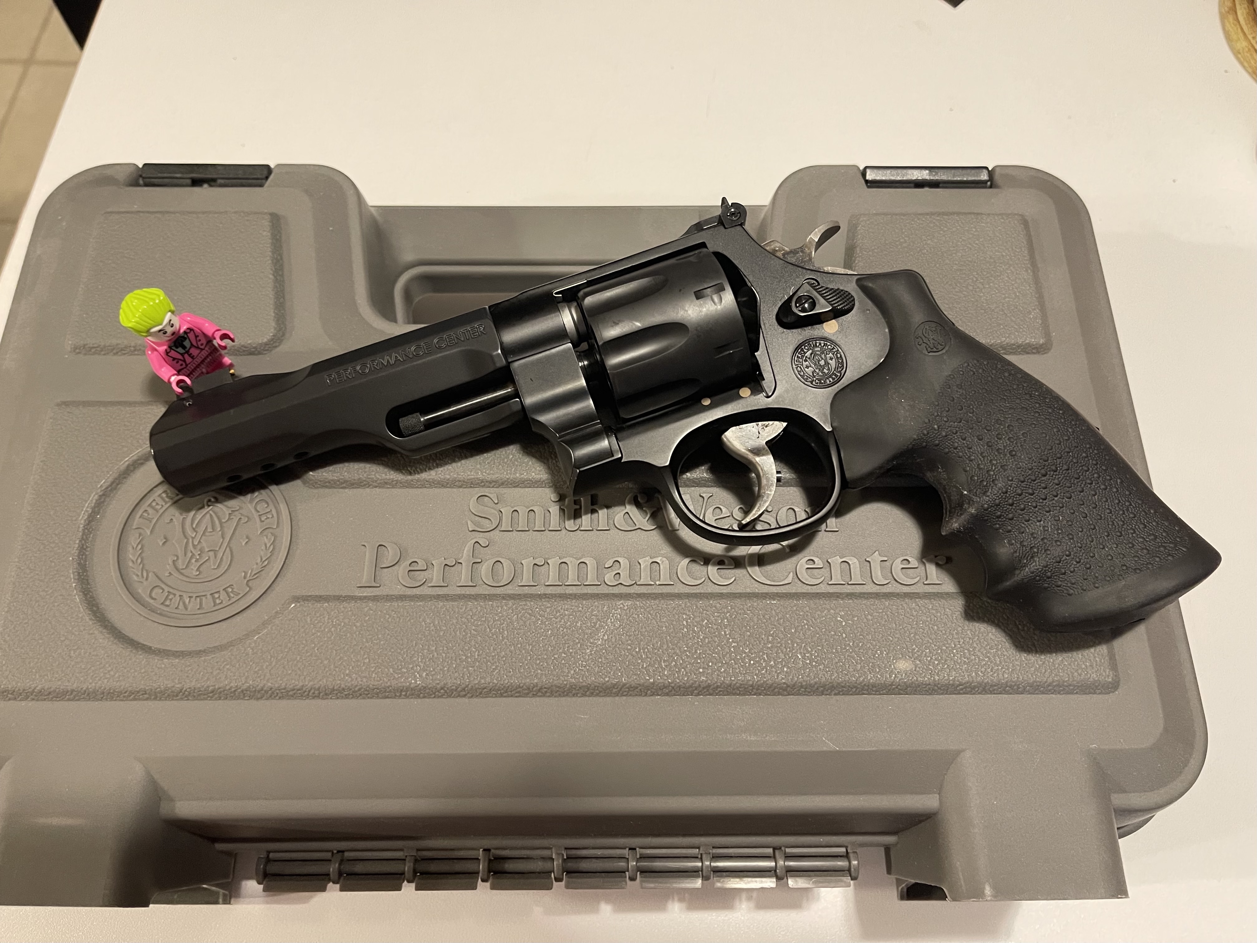 M327 TRR8 .357 เหล็กรมดำ (ไม่ได้แถมดอท) สวัสดิการกรมการปกครอง