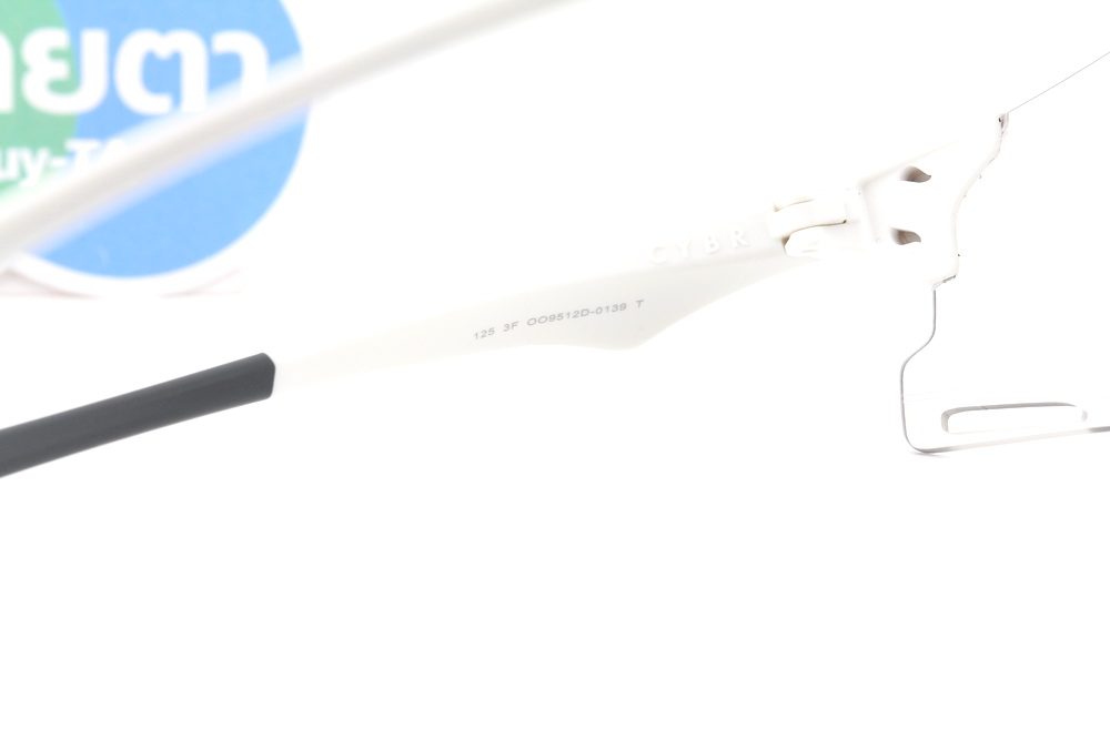 Oakley CYBR ZERO Matte White / Clear Photochromic 50% Black OO9512D-01