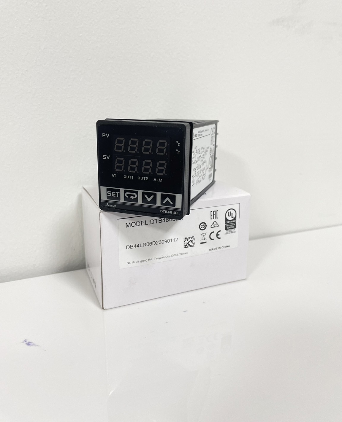 Delta Temperature Controller DTB4848LR