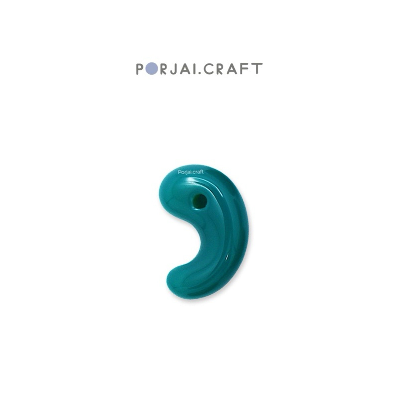 Green Agate Magatama Beads ลูกปัดอาเกตสีเขียว 15mm