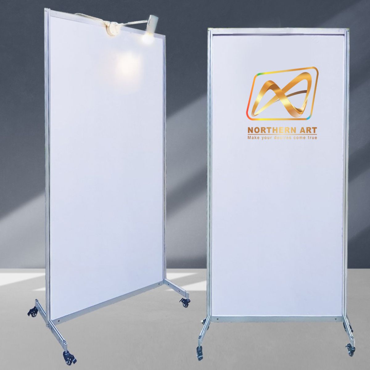 เช่าบอร์ดนิทรรศการ แบบตั้งเดี่ยว พร้อมล้อ ขนาด 100x200 ซม. พับเก็บได้ เคลื่อนย้ายสะดวก พร้อมบริการติดตั้งและรื้อถอน