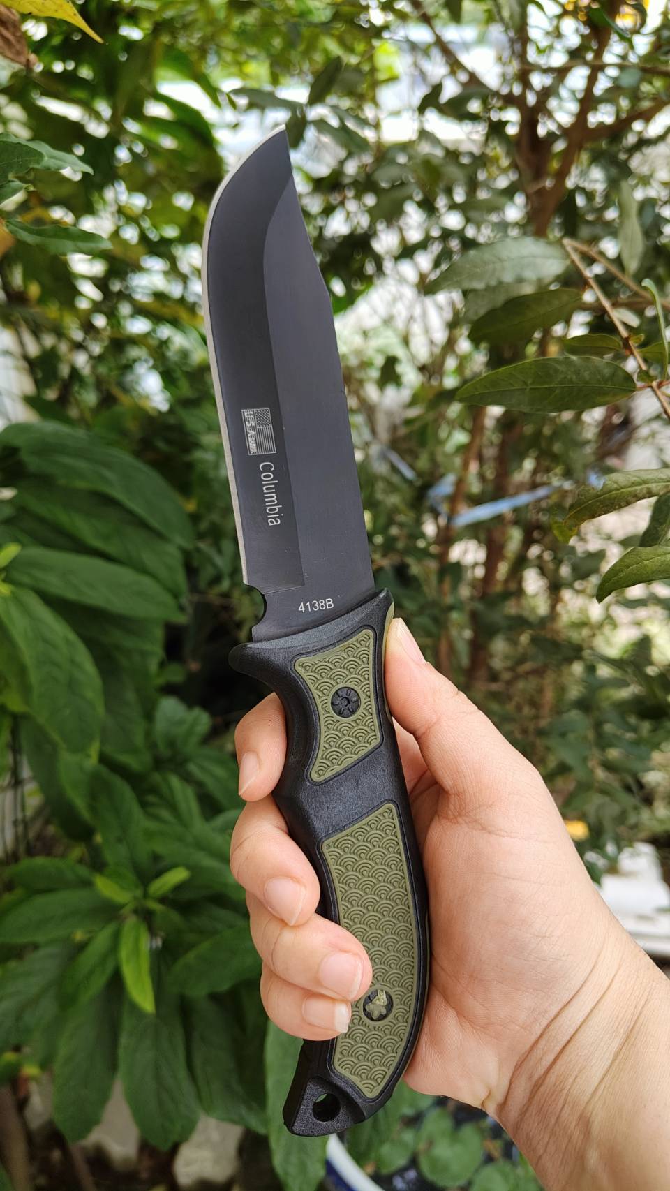 มีดใบตาย ใบสแตน420 ด้ามพลาสติกผสมยาง หนึบมือไม่ลื่น เหมาะกับใช้ทำอาหารหรือใช้ทั่วไป มาพร้อมซองพลาสติกมีช่องใส่ที่รัดขา ราคางามพร้อมส่ง โปรดระบุสีที่ต้องการสั่งในหมายเหตุ