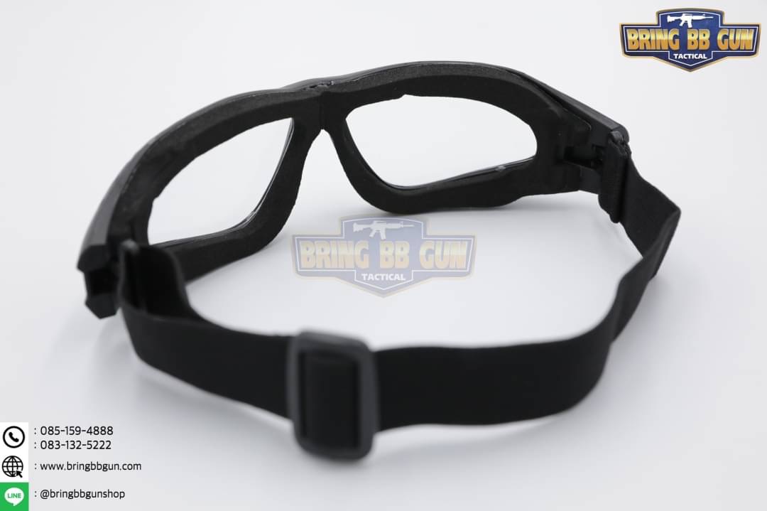 แว่นตากรอบเล็ก เลนส์ใส