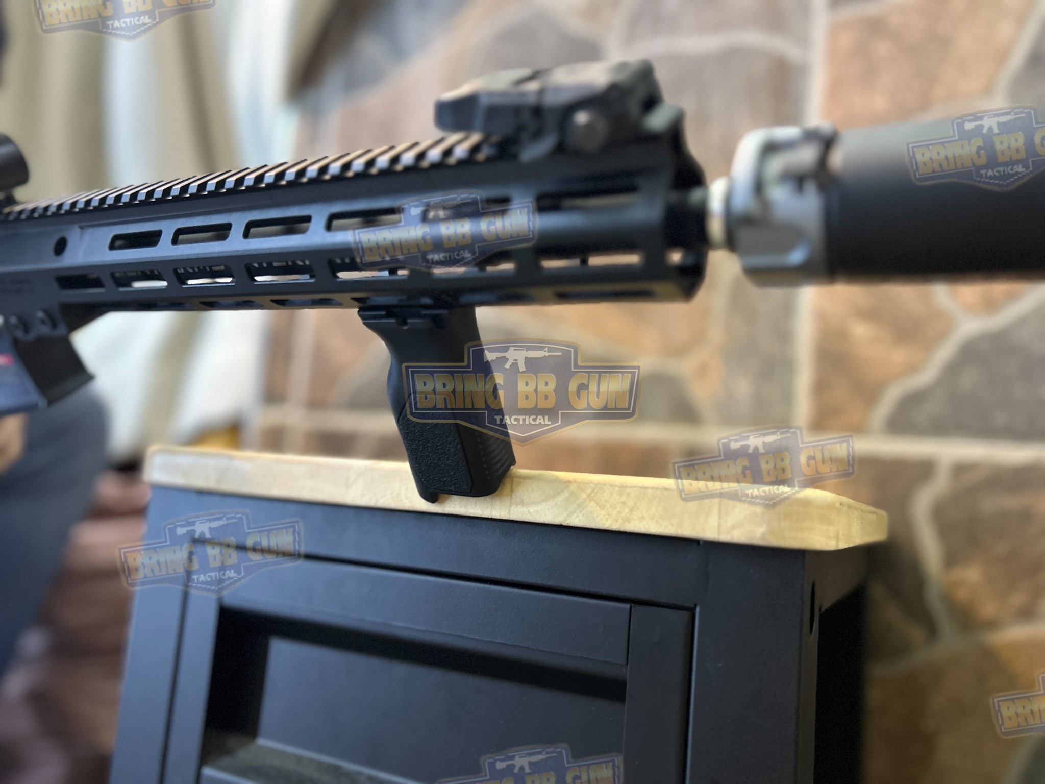 กริ๊ปมือหน้า STRIKE AVG (รุ่นยาว) (ใช้ได้กับชุดหน้าระบบราง M-Lok และ ระบบราง Keymod เท่านั้น)