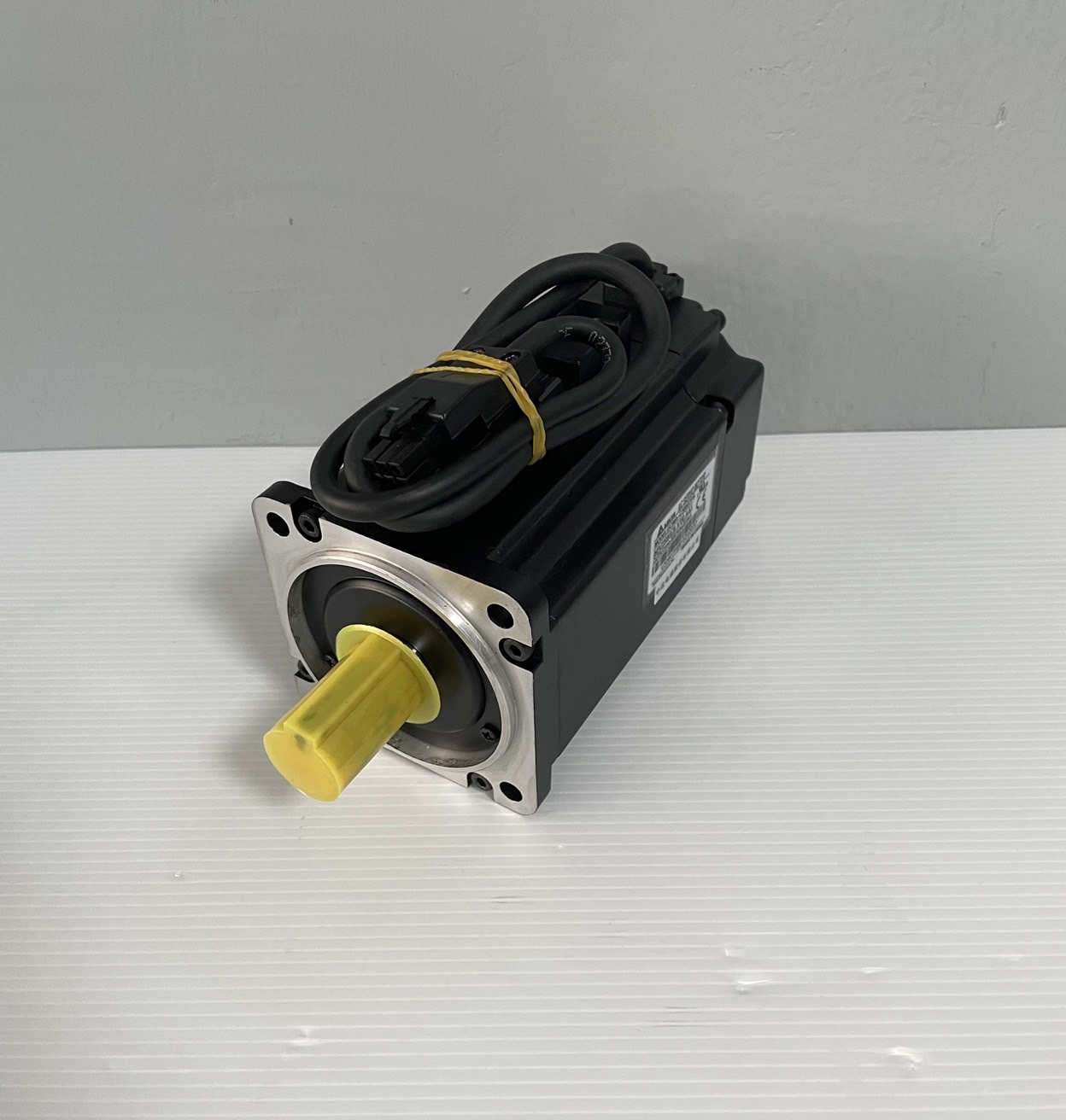 Delta AC Servo Motor ECMA-C30807PS 750W (without brake)