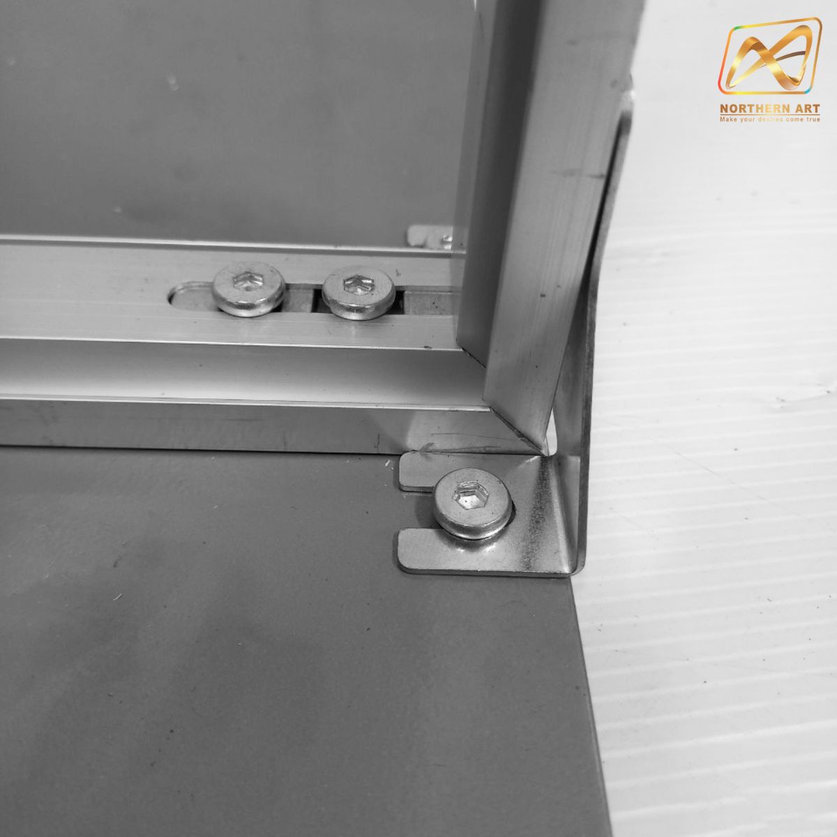 บอร์ดนิทรรศการ ตั้งเดี่ยว รุ่นLUXURY ขนาด 100x200 ซม. โครงอะลูมิเนียม ฐานเหล็กหนา โชว์งานพิมพ์ 2 ด้าน ถอดประกอบได้