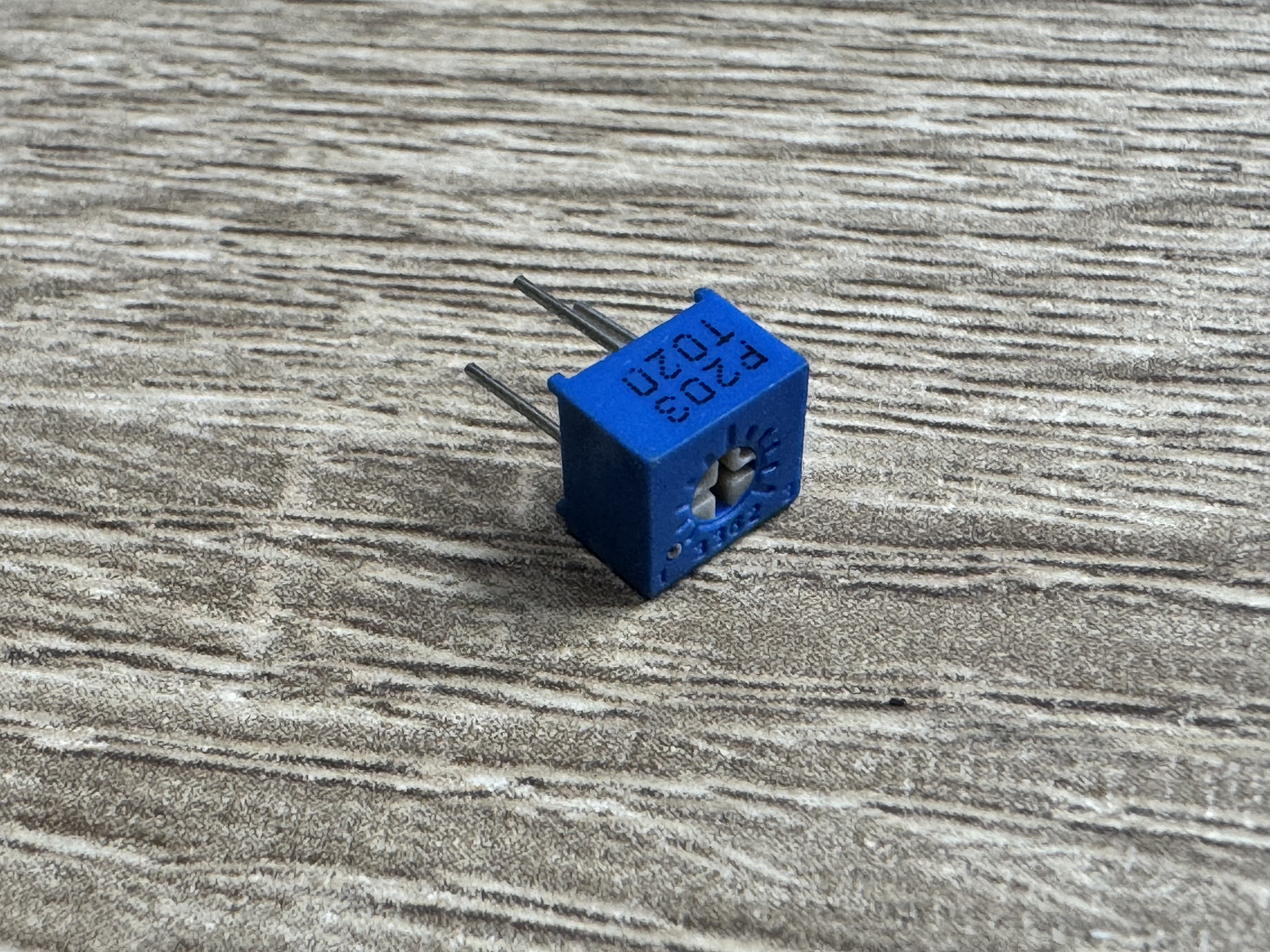 ตัวต้านทานปรับค่าได้ 20K Ohm Trimmer Potentiometer P203