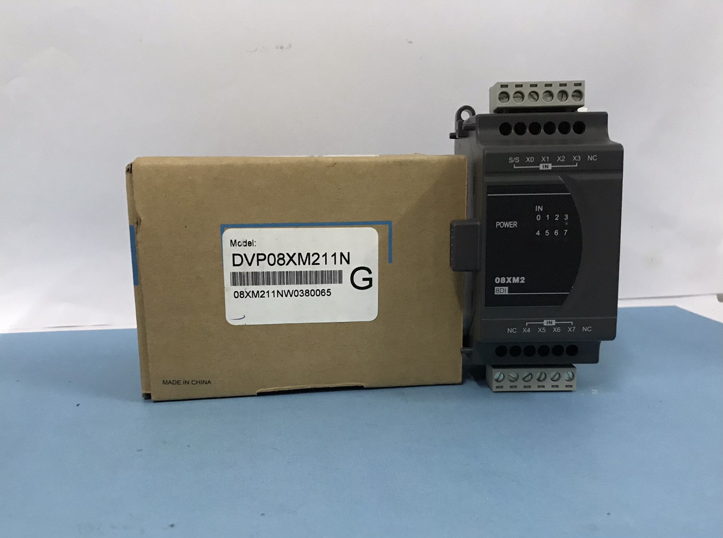 Delta PLC DVP08XM211N Extension 8 DI