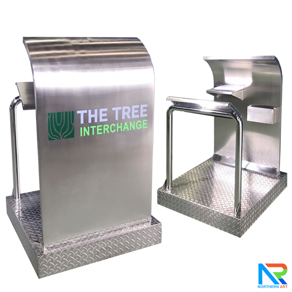 โพเดียมรปภ.รุ่น PD-GR-01 ขนาด (W) 85 x (L) 85 (H) 135 ซม. สแตนเลส เกรด304 ไม่เป็นสนิม แข็งแรง ทนทาน พร้อมที่นั่ง และช่องใส่เอกสาร