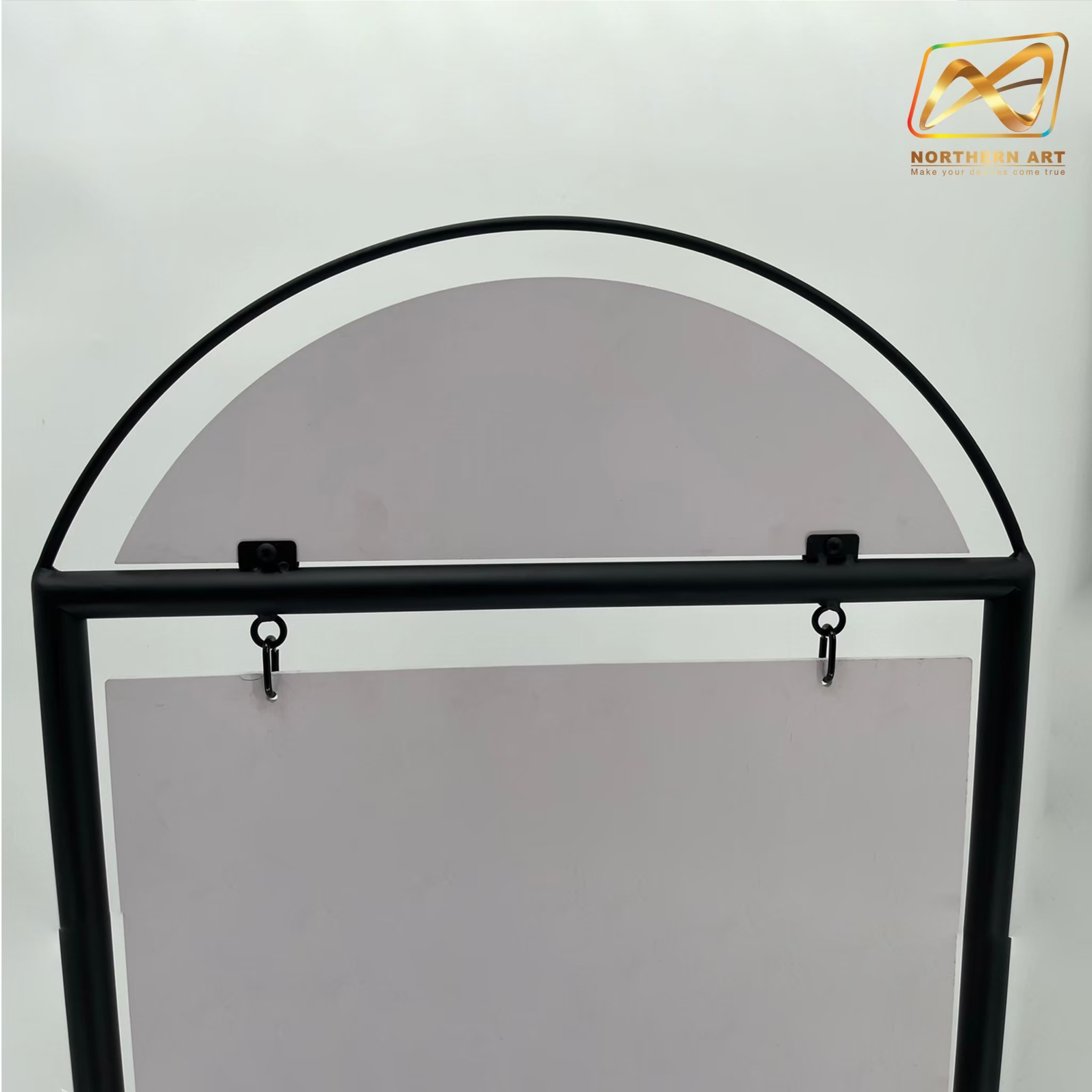 ป้ายตั้งพื้น ป้้ายมินิมอล เหล็กสีดำ ขนาด (W)59 x (H)95 cm. โชว์งานพิมพ์ 2 ด้าน ฐานวงรี ถอดประกอบได้