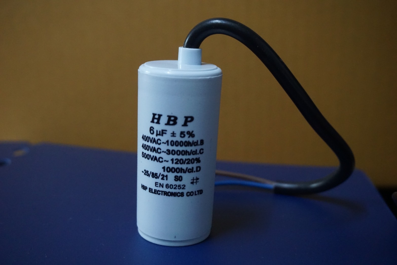 0000968 คาปาซิเตอร์/คาปาซิสเตอร์ 6uF 450V. (ชนิดสาย) CAPACITOR 6 uF 450V.