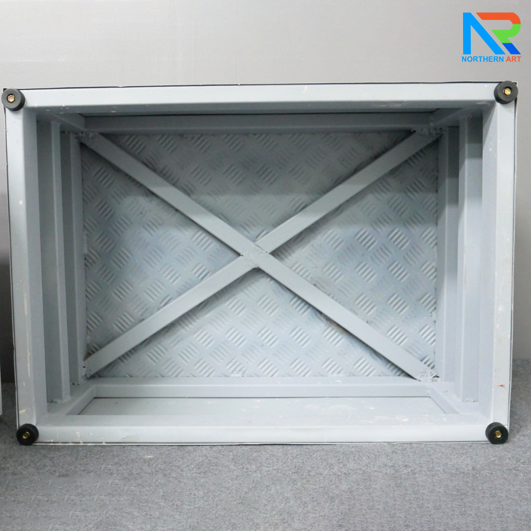 แท่นยืนรับรางวัล 1-2-3 ขนาด (W)210 x (D)50 x (H)50 cm. โครงเหล็ก ทำสีขาว พร้อมตัวเลข 1-2-3 (สั่งทำสีตามความต้องการได้)