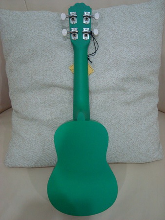 อคูเลเล่ UKULELE ยี่ห้อ Century ของใหม่ ขนาด Suprano รุ่น S-213GR สีเขียวด้าน คอไม้ สวย เสียงดี ขายถูก