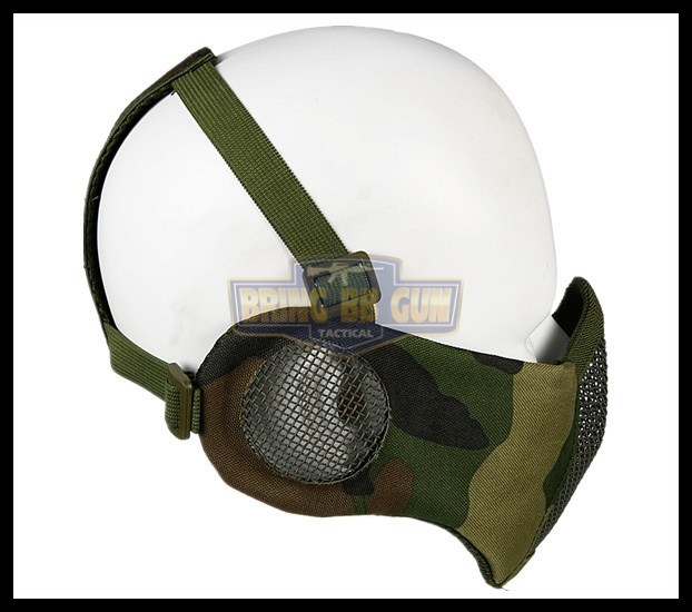 หน้ากากตะแกรงครึ่งหน้า รุ่นแก้มผ้ามีที่ปิดหู