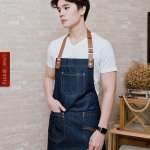 ผ้ากันเปื้อนยีนส์ แบบS3 สีน้ำเงิน สายหนังแท้ กระเป๋าอกใหญ่ยีนส์