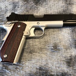 [ปืนฝากขายมือสอง] Kimber .45 1911 Super Carry Custom สภาพดีมาก ยิงน้อย เน้นนอนกล่อง ทูโทนสวยๆ งานคัดเกรด ตัวจริงสวยสุดๆ