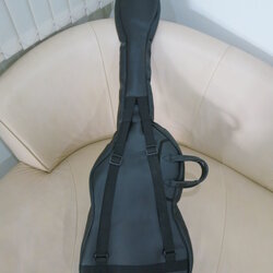 กระเป๋าเบสไฟฟ้า ของใหม่ แบบหนัง อย่างหนา บุฟองน้ำด้านใน ขายถูก