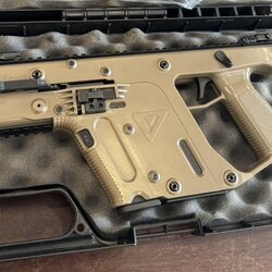 [ปืนฝากขายมือสอง] Kriss Vector.45 สีทราย FDE มือสอง รีคอยเบาสุดๆ ยิงนุ่มมือ !!!!