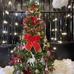 ต้นคริสต์มาสรวมของตกแต่ง