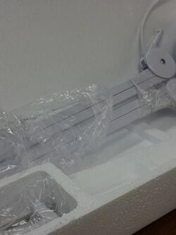 CADIK โคมไฟ LED แบบหนีบข้างโต๊ะ พร้อมเลนส์ขยายขนาดใหญ่ 5 นิ้ว กำลังขยาย 5 เท่า คุณภาพดี TAIWAN