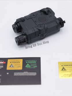 กล่องPEQ เลเซอร์ชี้เป้าสีแดง (สามารถเก็บแบตเตอรี่ได้)