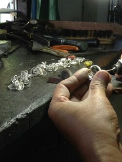 รับสั่งทำเครื่องประดับ แหวนเพชร ทอง แหวนรุ่น สร้อย ต่างๆ