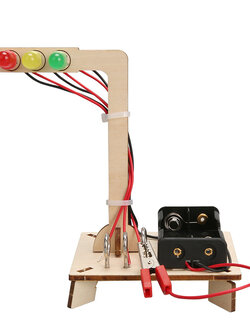 ชุด STEM แบบ DIY : สัญญาณไฟจราจร