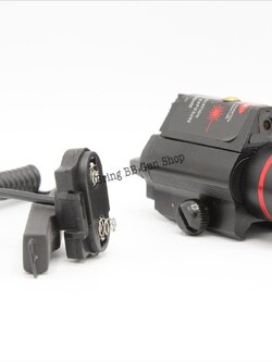 ไฟฉาย และ เลเซอร์ (สีแดง) ติดปืน รุ่นM6อลูมิเนียม