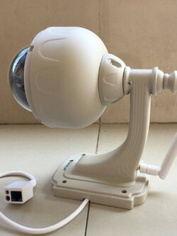 แอปพลิเคชัน ดูได้ทั่วโลก กล้องวงจรปิดไร้สาย ภายนอกอาคาร รุ่น C7833 หมุน ได้ กันน้ำ