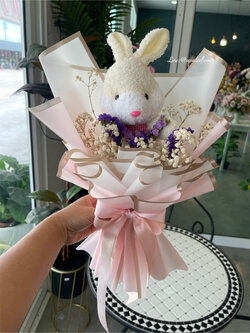 ช่อดอกไม้รับปริญญา ช่อตุ๊กตา ช่อหมี ช่อกระต่าย