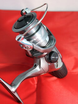 รอก Shimano SIENNA 1000RE Spinning Reel เบรคท้าย📍รวมส่ง