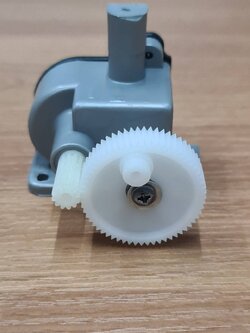 0000476 กระปุก เฟืองพัดลม Hatari 16, 18 นิ้ว เทียบใช้ กระปุกเฟือง ท้ายยาว ชุดเฟืองส่ายพัดลม ชุกกระปุกเกียพัดลม เฟืองส่าย