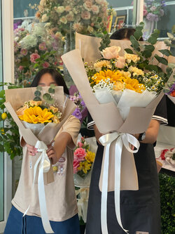 ช่อดอกทานตะวัน ช่อดอกไม้ทานตะวันสด ช่อดอกไม้สด