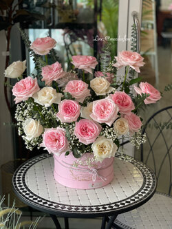 กล่องดอกไม้ Flowerbox กระเช้าดอกไม้ กระเช้าดอกไม้แสดงความยินดี เยี่ยมไข้ วันเกิด