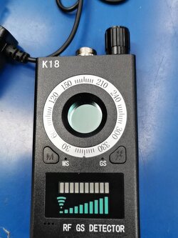 เครื่องตรวจหา GPS กล้องแอบถ่าย และอุปกรณ์อิเลคทรอนิกส์