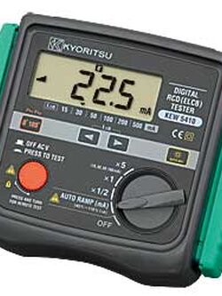 KYORITSU 5410 สามารถทดสอบกระแสตกค้างไม่ทำงานตามกำหนดที่เร้นจ์ x 1/2 และวัดค่าเวลาในการตัดวงจรที่เร้นจ์ x1 และ x5