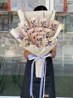 ช่อดอกไม้ธนบัตรรับปริญญา ช่อดอกไม้แบงค์รับปริญญา ช่อเงิน