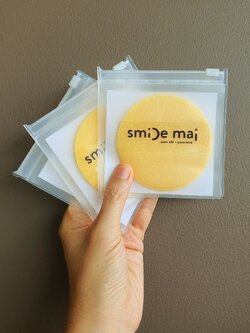 Travel set 10pcs. 100% Biodegradable Natural Thai Golden Raw Silk Pad 8 cm. - แผ่นเช็ดทำความสะอาดใยไหมธรรมชาติ 100% ขนาด 8 ซม. (10ชิ้น) -